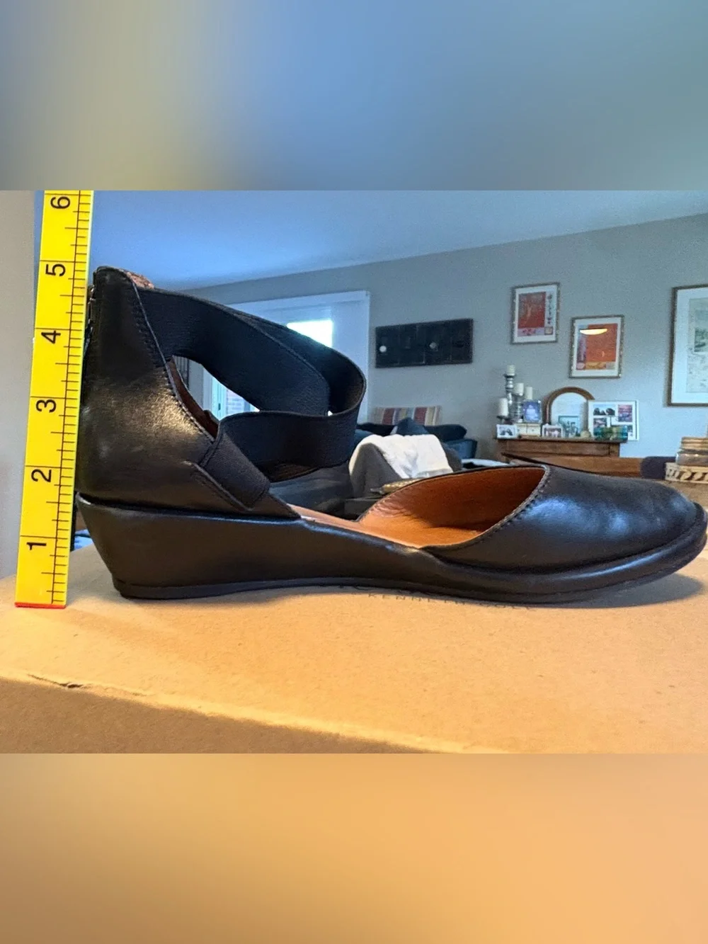 Gentle Souls by Kenneth Cole Black Leather Ankle-Strap D’Orsay Shoes, Size 7